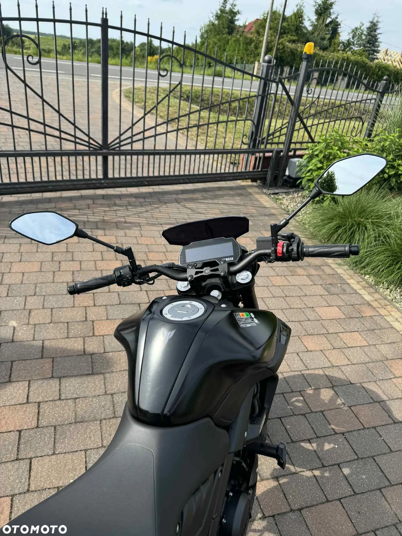 Yamaha MT - 5