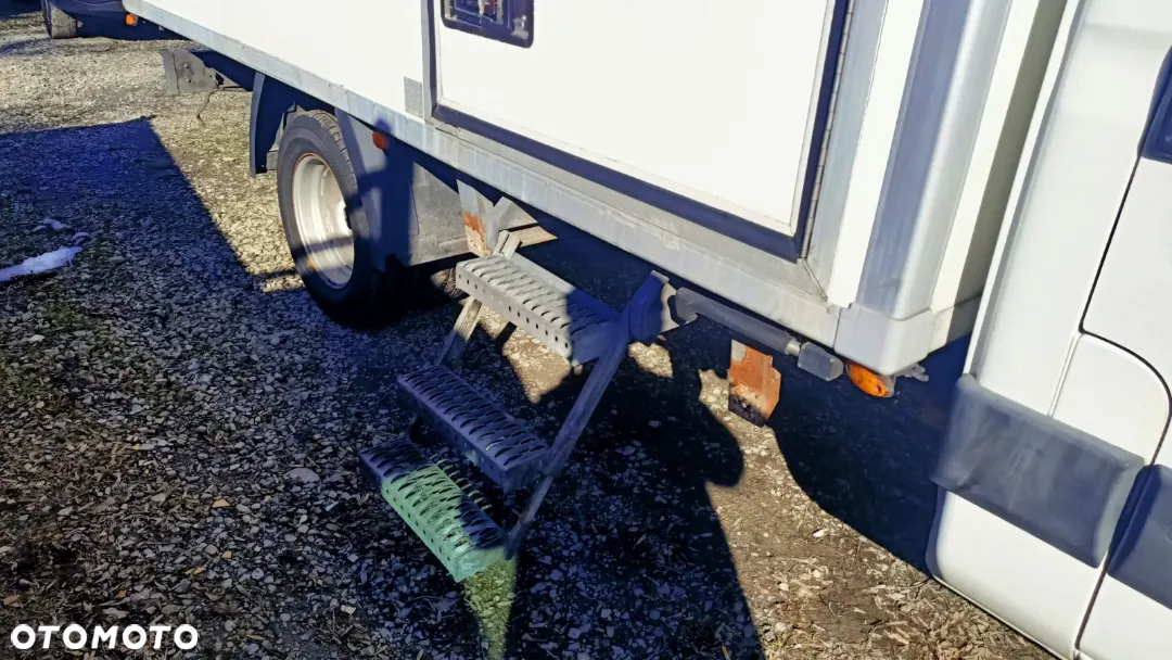 SCHODY DRABINKA KONTENER CHŁODNIA IZOTERMA IVECO DAILY - 2