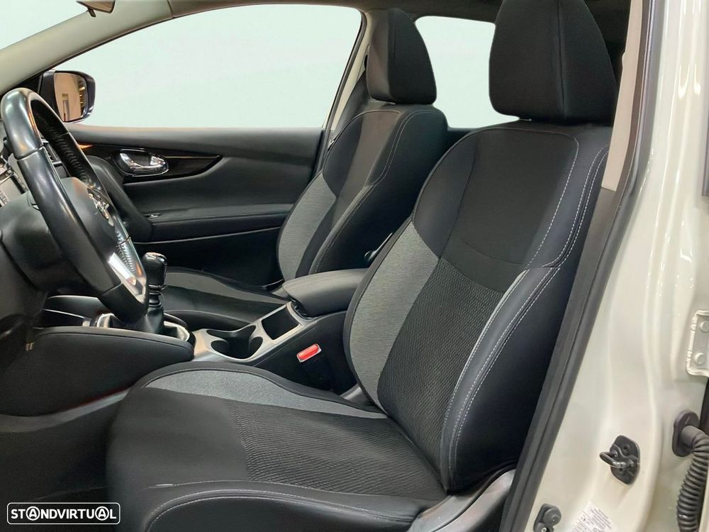 Nissan Qashqai - 12