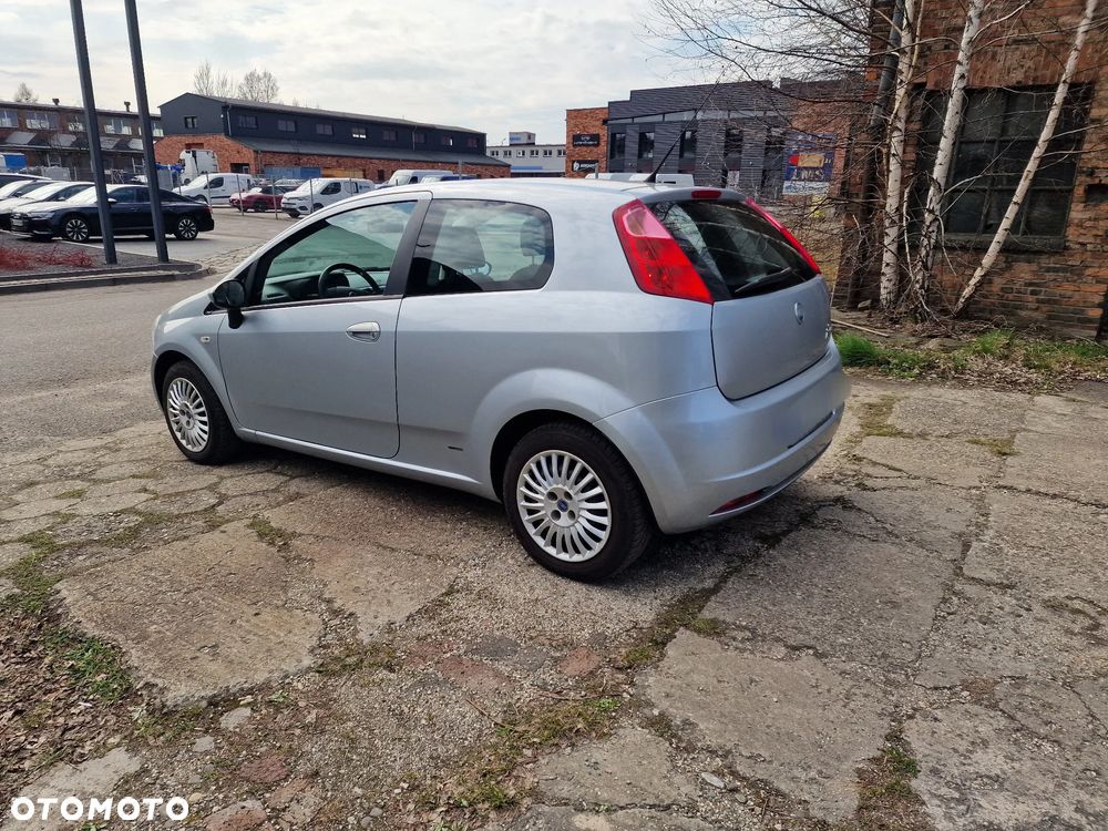 Fiat Grande Punto - 2