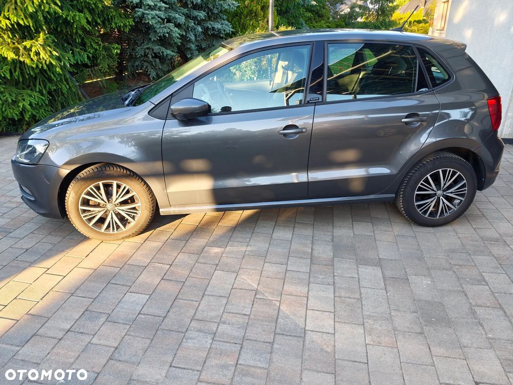 Volkswagen Polo 1.4 TDI Blue Motion Technology Allstar - 5