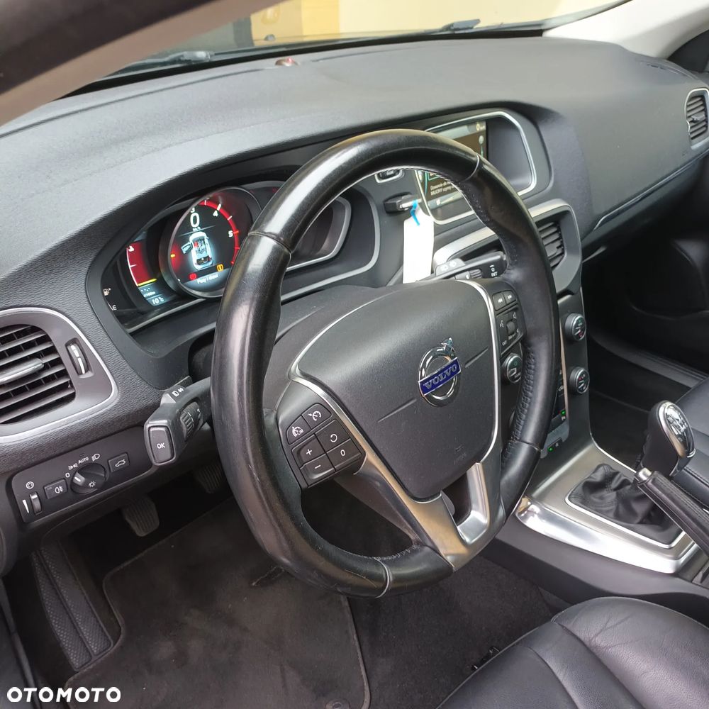 Volvo V40 D2 Summum - 15