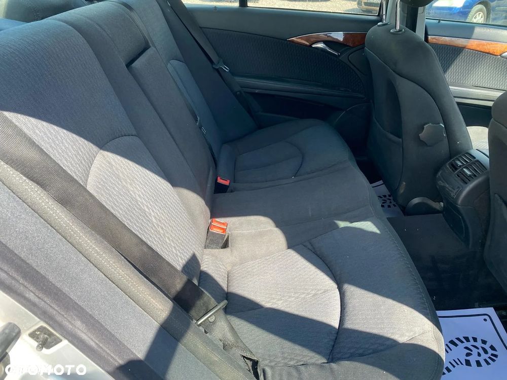 Mercedes-Benz Klasa E 220 CDI Automatik Elegance - 24