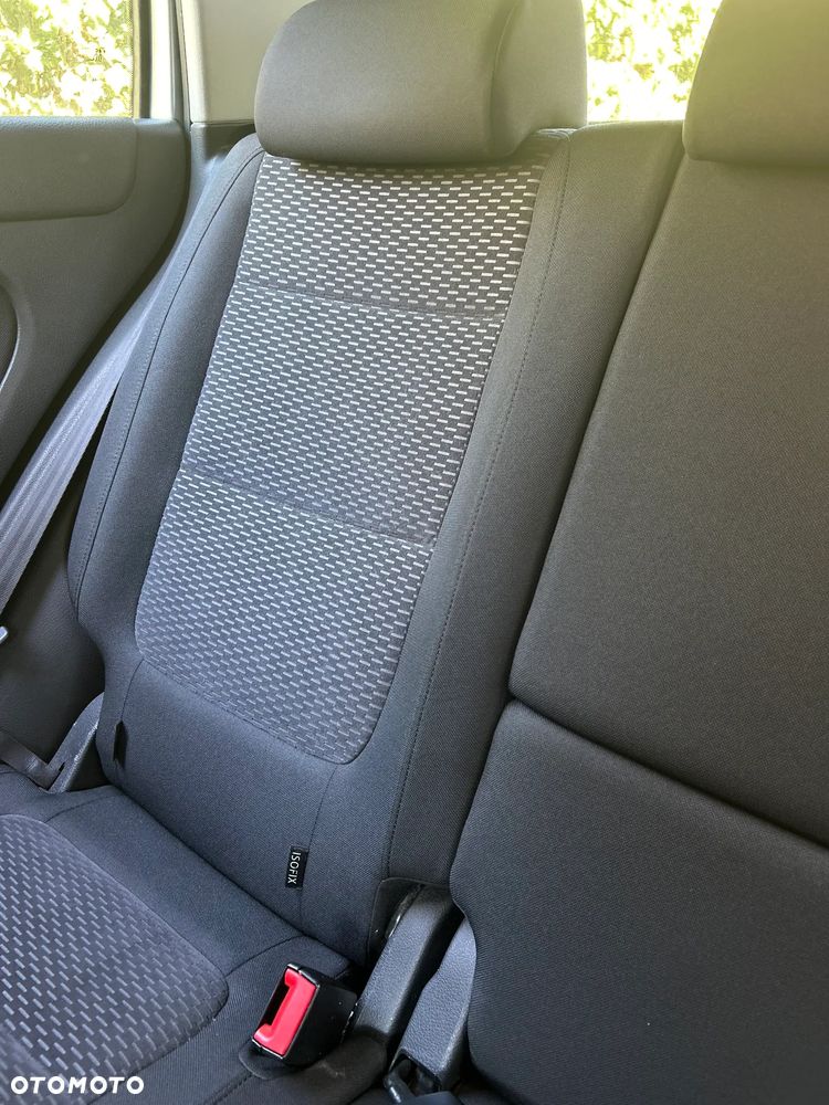 Volkswagen Golf Plus 1.6 Comfortline DSG - 11