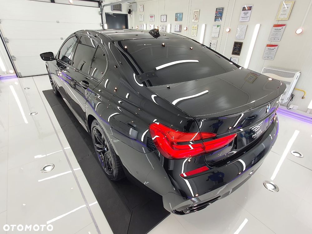 BMW Seria 7 740d xDrive - 2