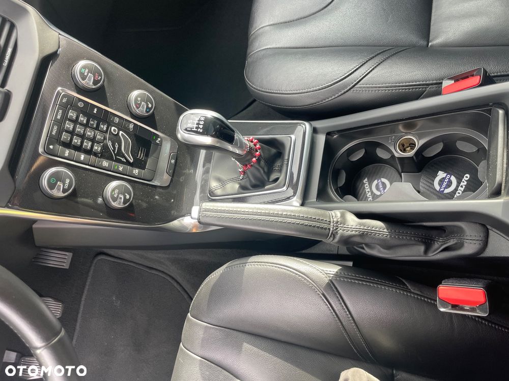 Volvo V40 D2 Drive-E Inscription - 16