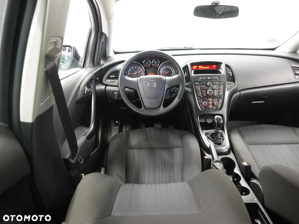 Opel Astra 1.4 ecoFLEX - 28