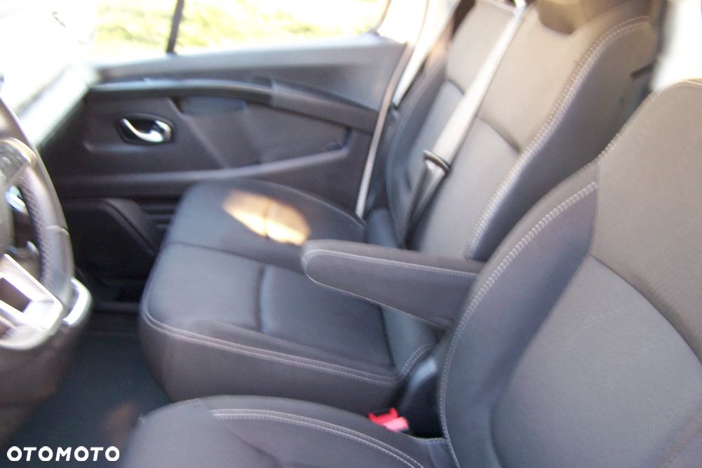 Renault Trafic - 11