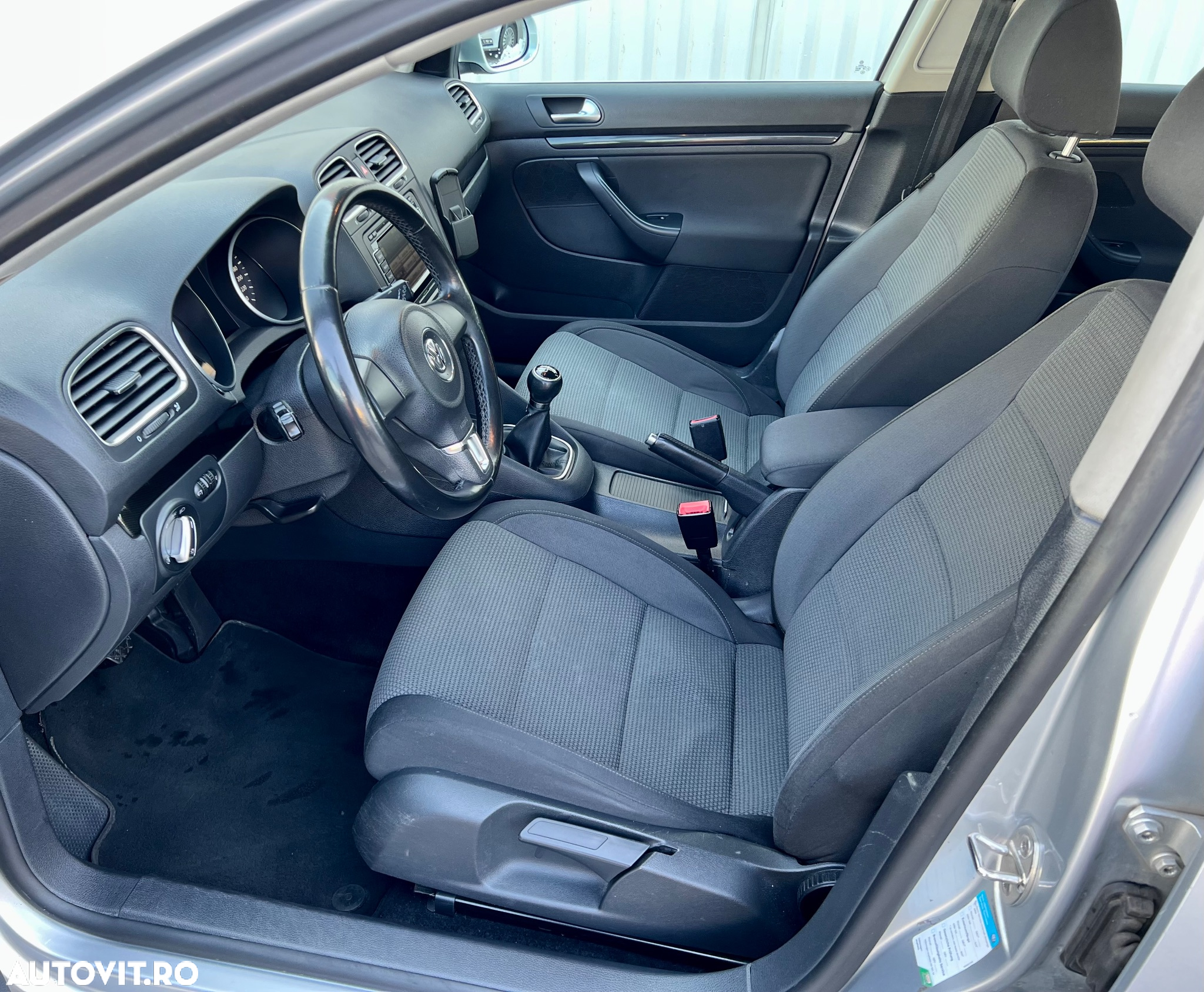 Volkswagen Golf 2.0 TDI DPF Comfortline - 9