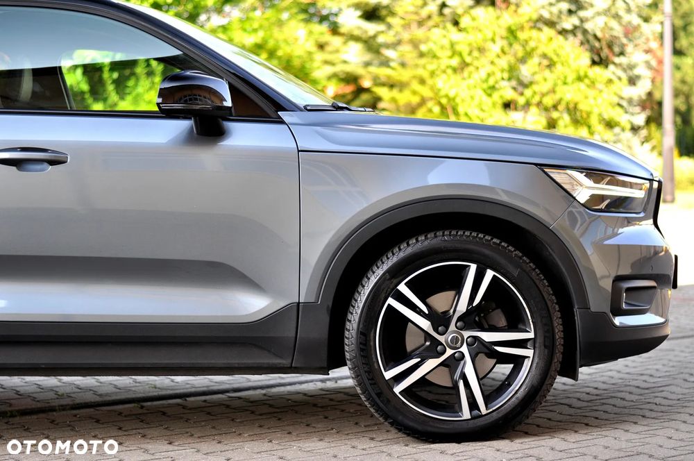 Volvo XC 40 D4 AWD Geartronic R-Design - 7