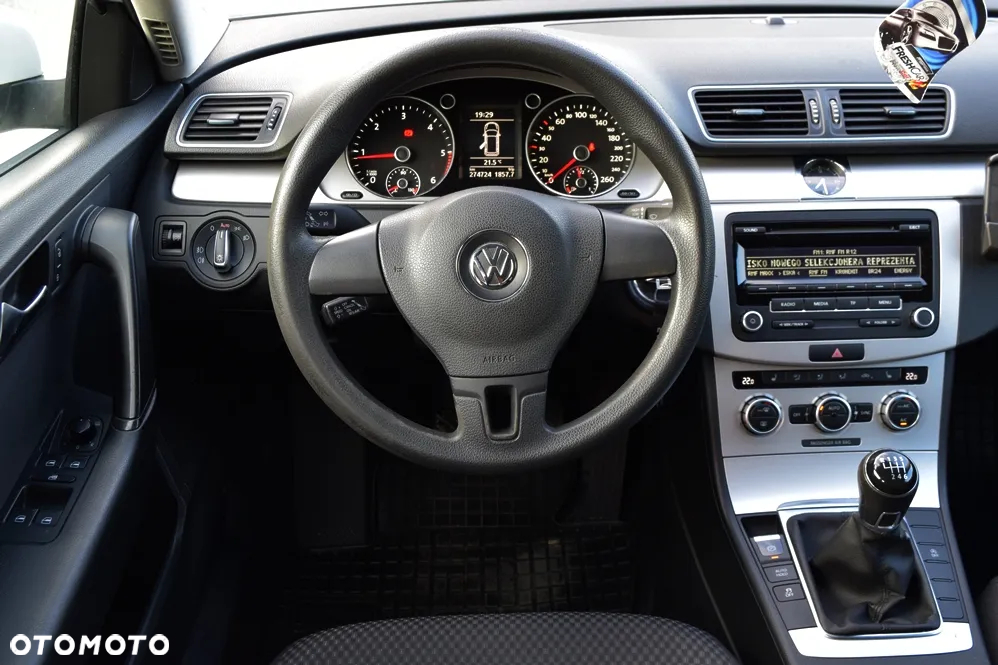 Volkswagen Passat 2.0 TDI Comfortline - 13