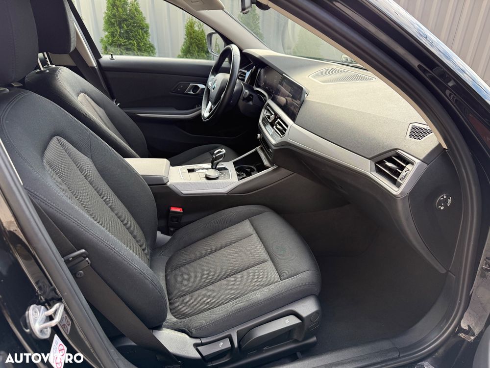 BMW Seria 3 320d xDrive AT MHEV - 20