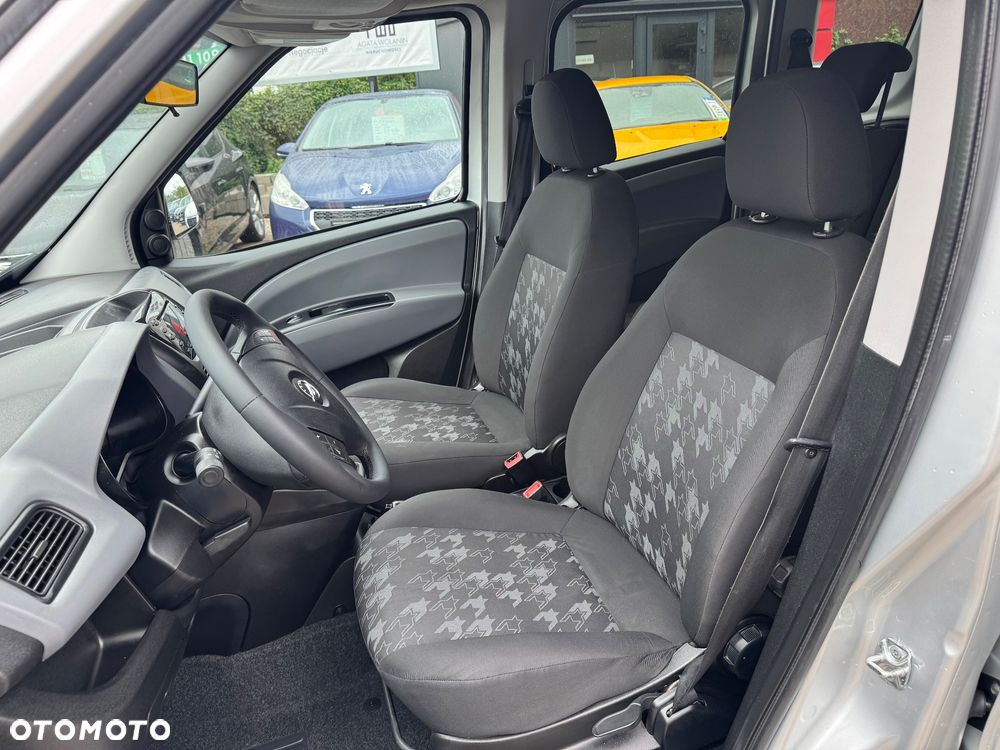 Opel Combo - 11