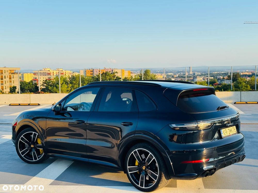 Porsche Cayenne S - 2