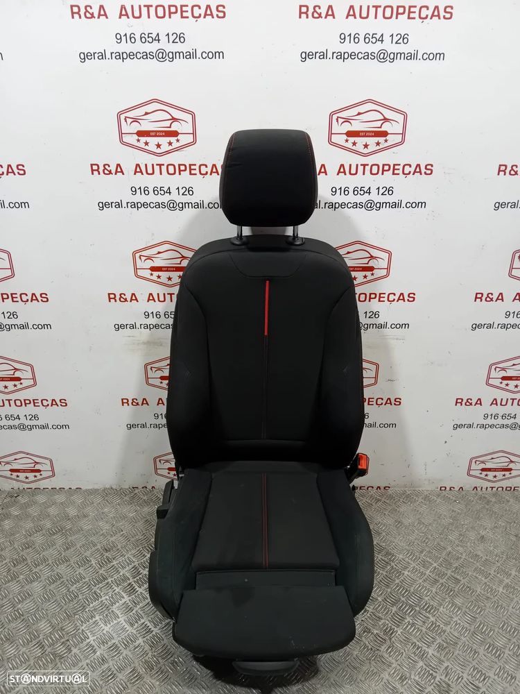Conjunto de Bancos BMW Série 1 F20 em Tecido Original - 15