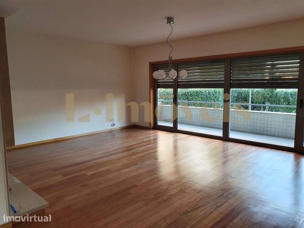 APARTAMENTO T2, EM S. VICTOR, BRAGA - Grande imagem: 3/9