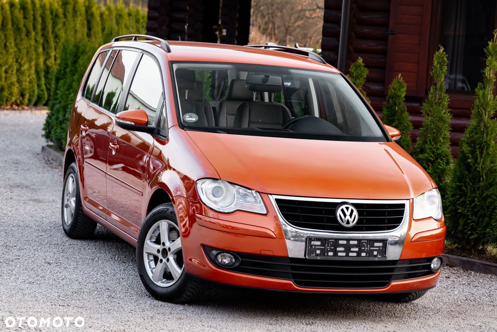 Volkswagen Touran 1.6 - 4