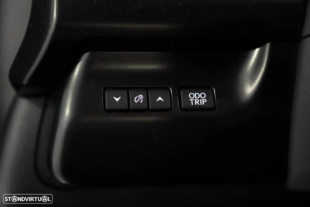 Lexus UX 250h F Sport - 17