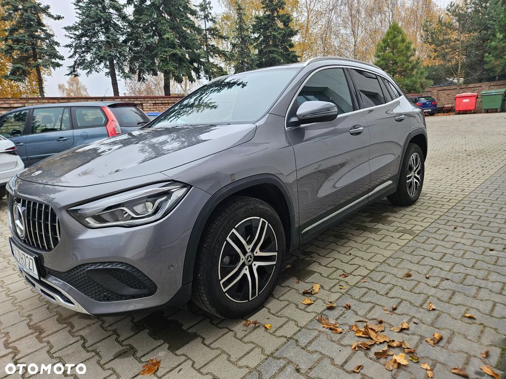 Mercedes-Benz GLA 200 Progressive - 1