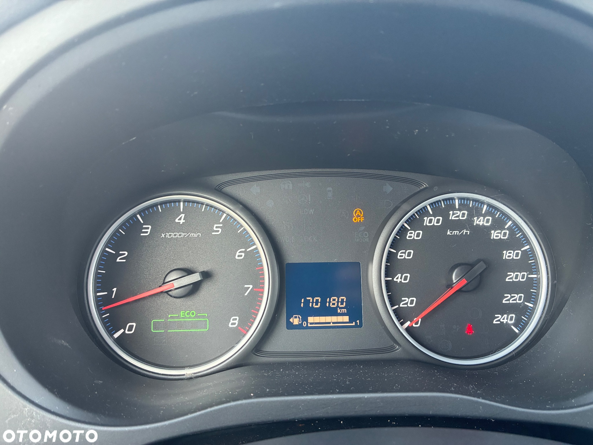 Mitsubishi Outlander 2.0 Invite + 2WD - 10