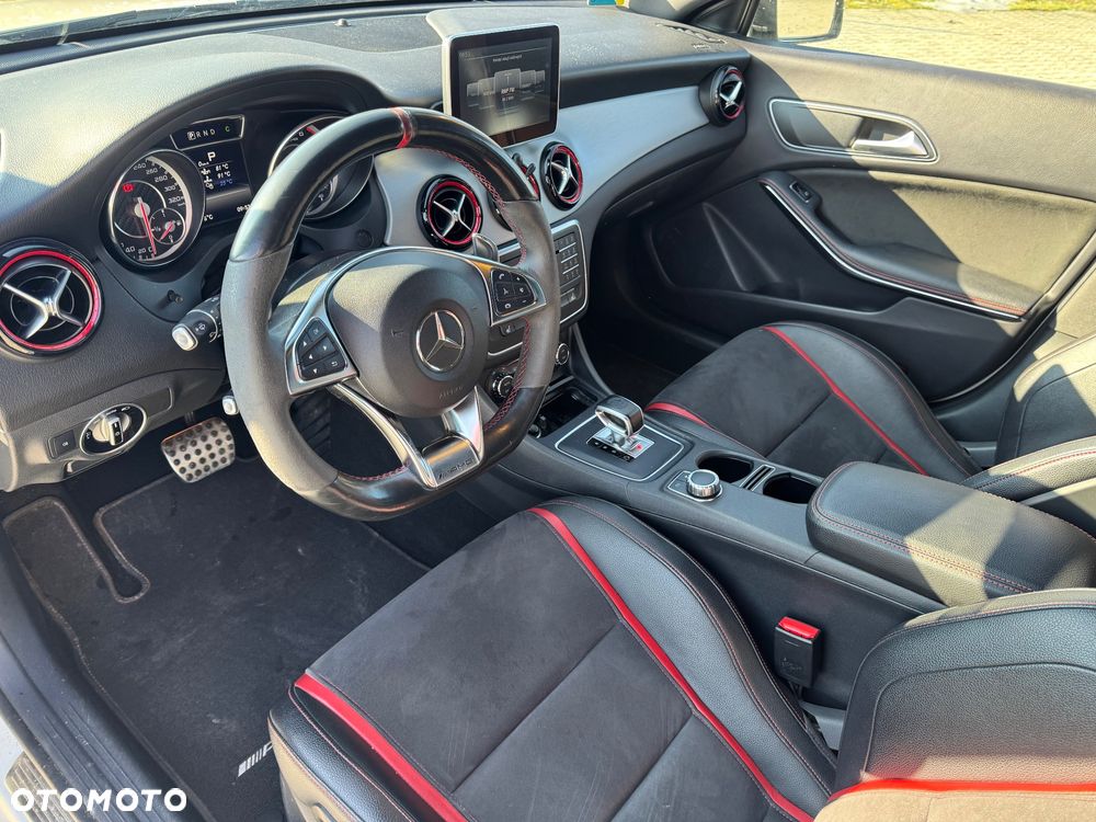 Mercedes-Benz CLA - 8