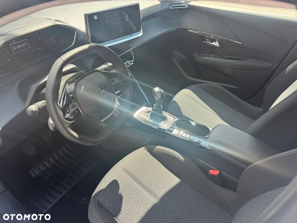 Peugeot 208 1.2 PureTech Business S&S - 11
