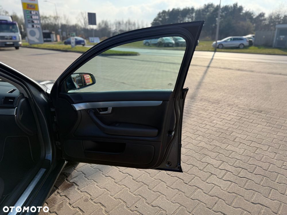 Audi A4 Avant 3.0 TDI quattro - 16