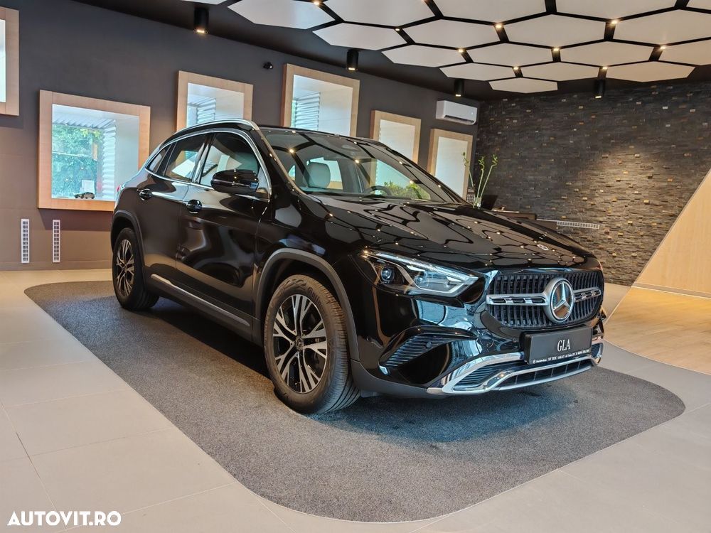 Mercedes-Benz GLA 180 d Aut. - 2
