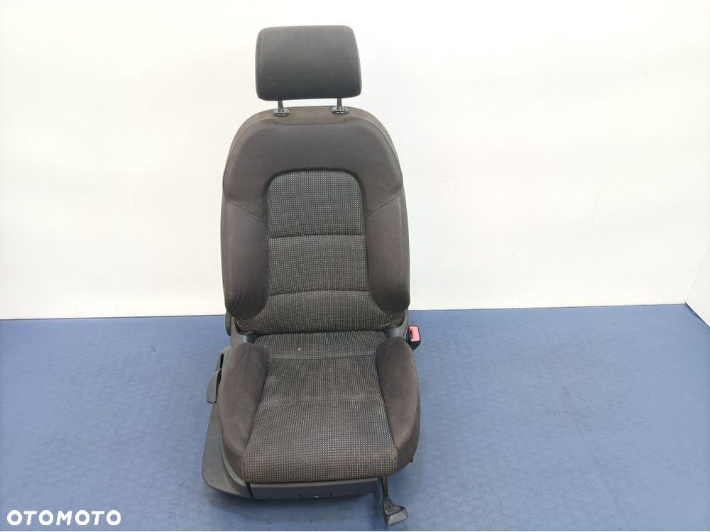 AUDI A3 8P FOTEL PASAŻERA WELUR - 1