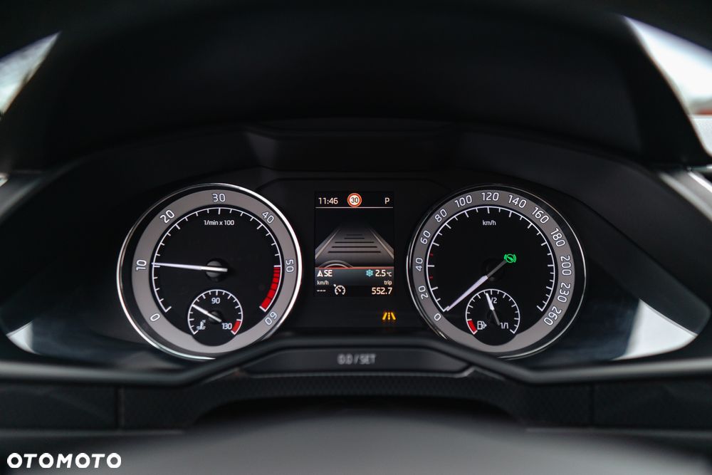 Skoda Superb 2.0 TDI 4x4 DSG SportLine - 22