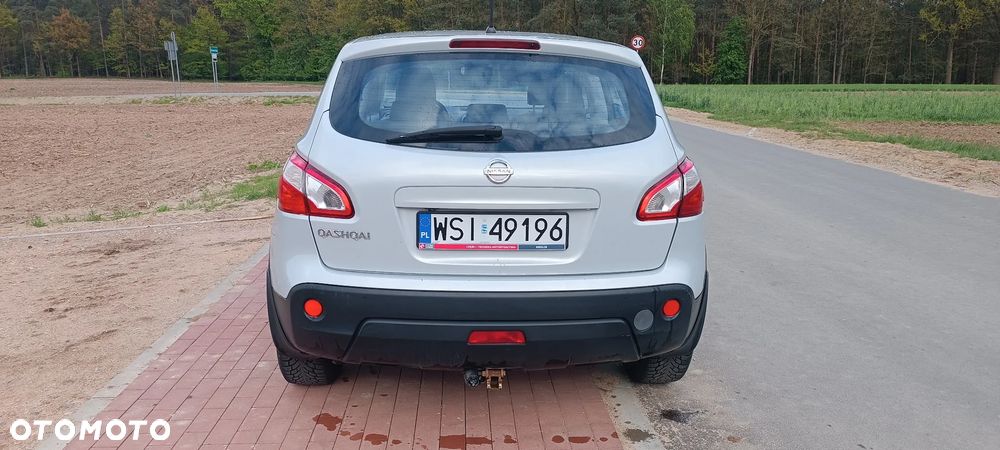 Nissan Qashqai 1.6 visia - 14