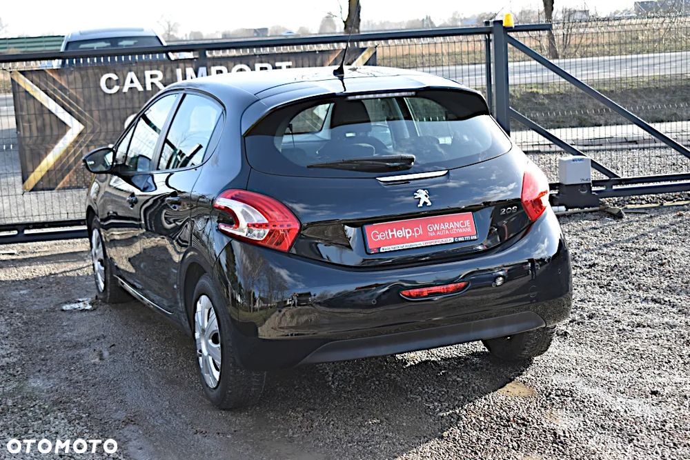 Peugeot 208 - 11