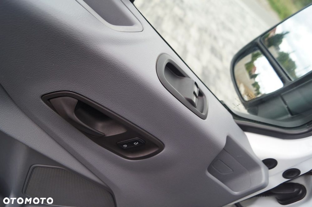 Ford TRANSIT DŁUGI 7 OSÓB FULL OPCJA BRYGADÓWKA L3H2 - 30