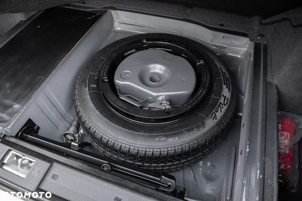 Mercedes-Benz Klasa E - 24