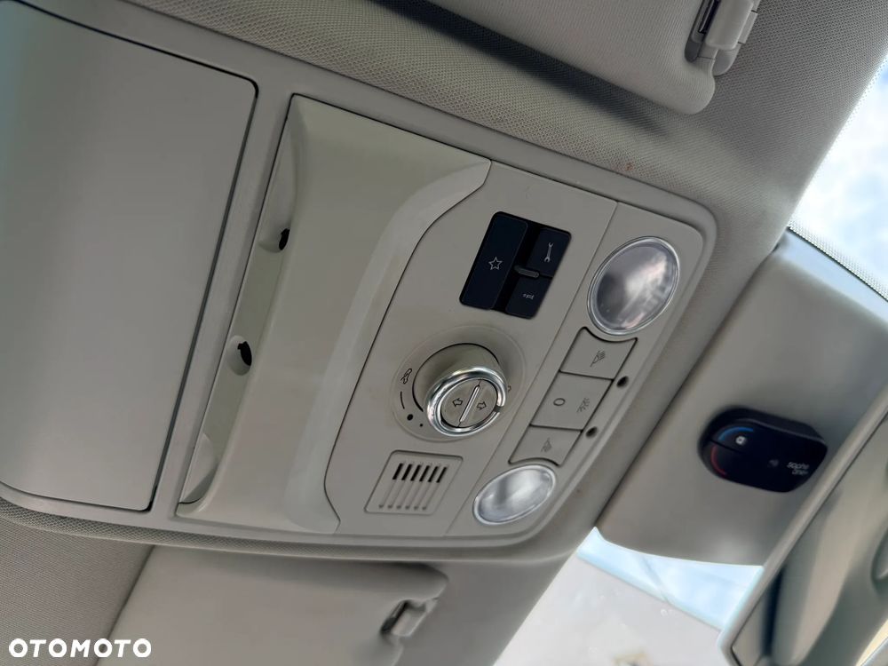 Volkswagen Tiguan 2.0 TDI 4Mot Perfectline R-Style DSG - 28