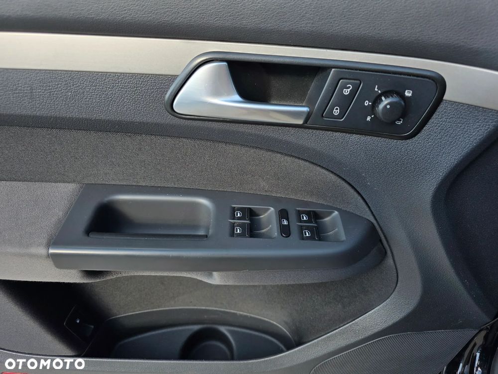 Volkswagen Touran 1.4 TSI United - 16
