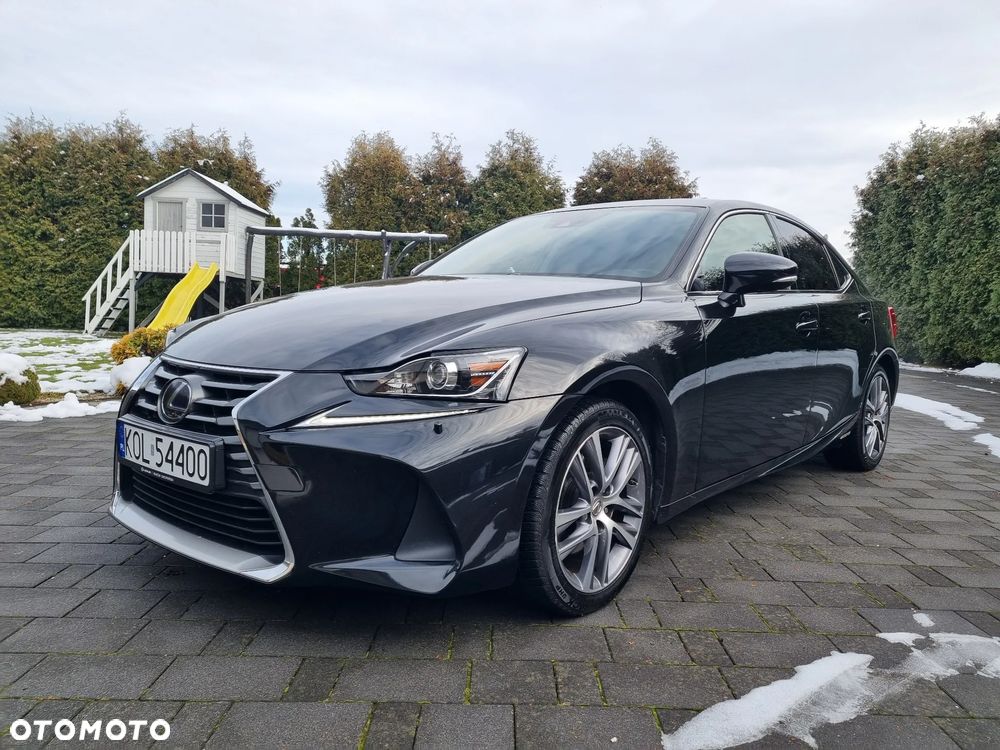 Lexus IS Business Edition - 29