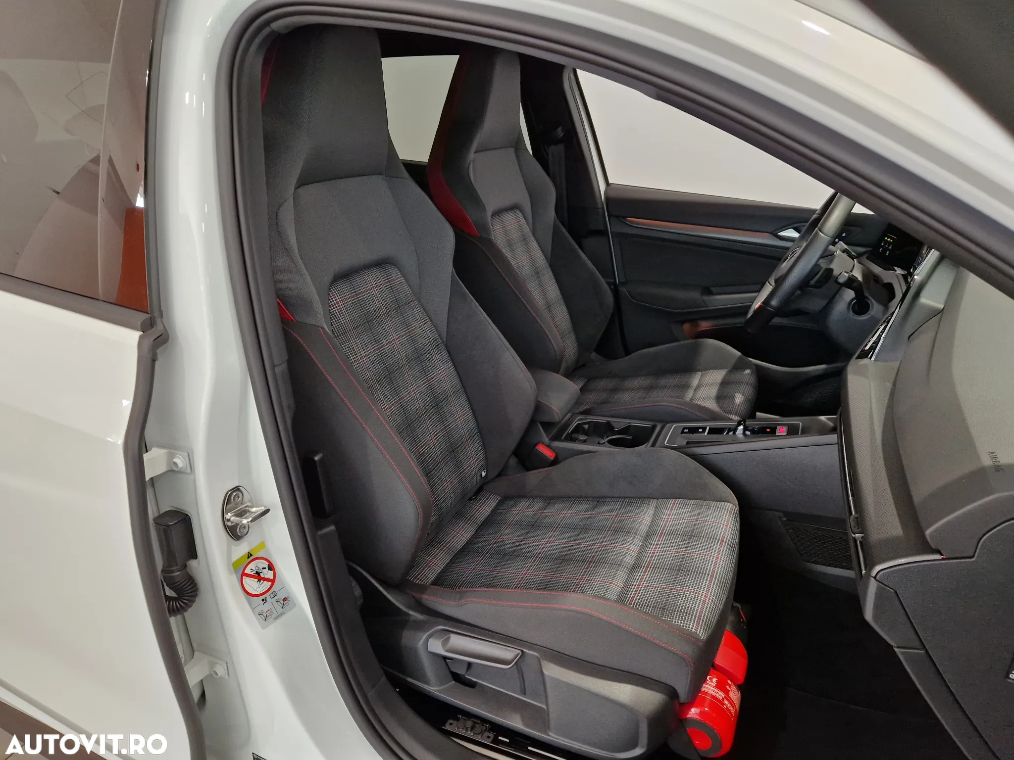 Volkswagen Golf 2.0 TSI DSG GTI - 13