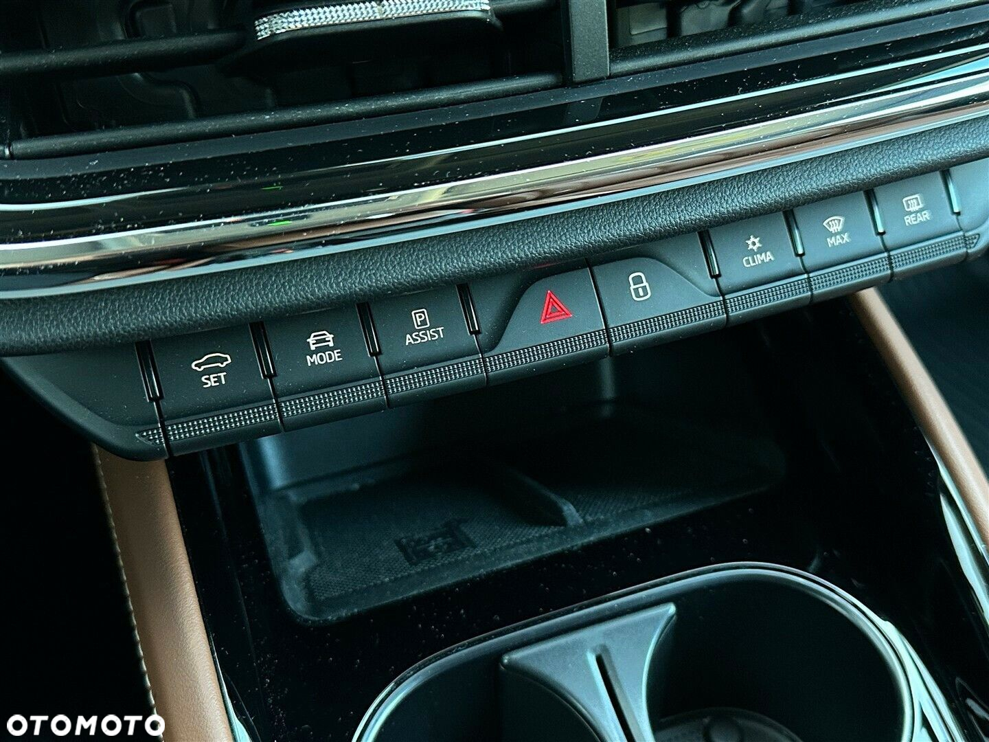 Skoda Enyaq 80 82kWh Maxx - 23