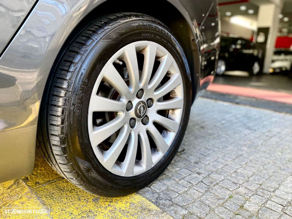 Opel Insignia Sports Tourer 2.0 CDTi Cosmo - 13