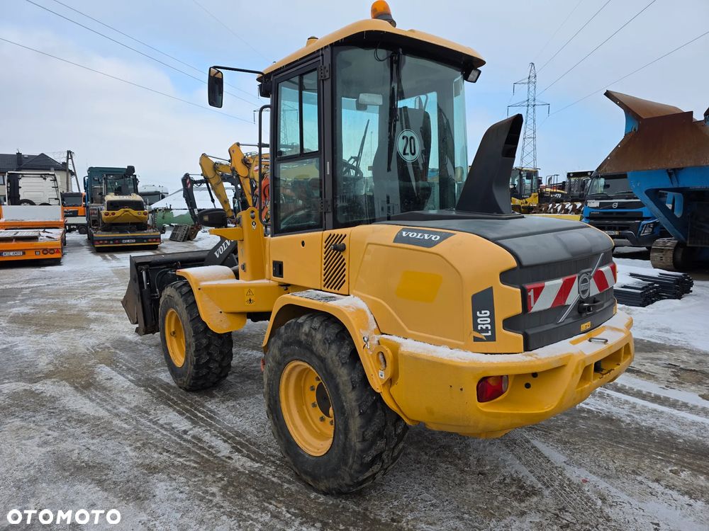 Volvo L30G Krokodyl Widly z Niemiec Cat Liebherr Atlas - 5