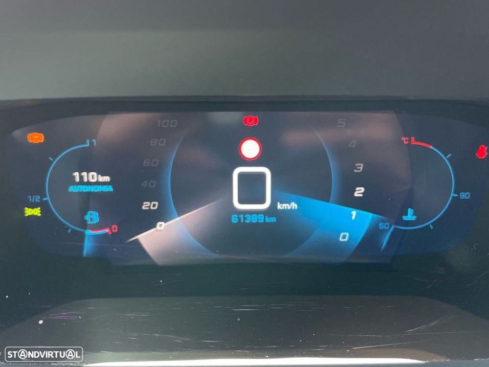 Peugeot 2008 1.2 PureTech GT Line - 3