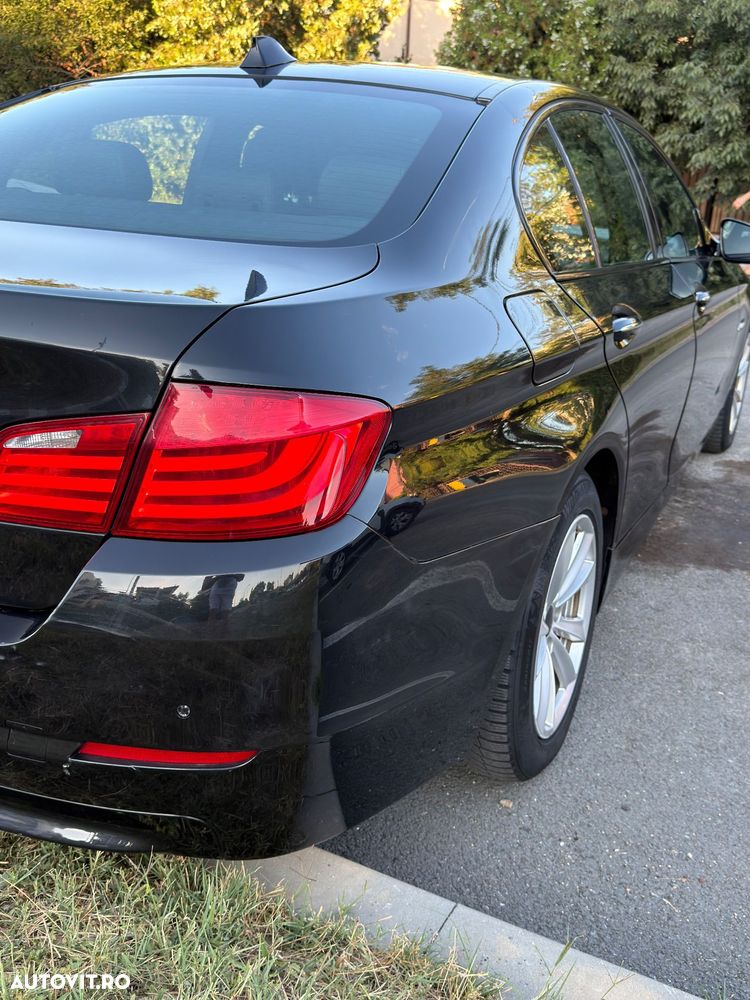 BMW Seria 5 530d xDrive AT - 4