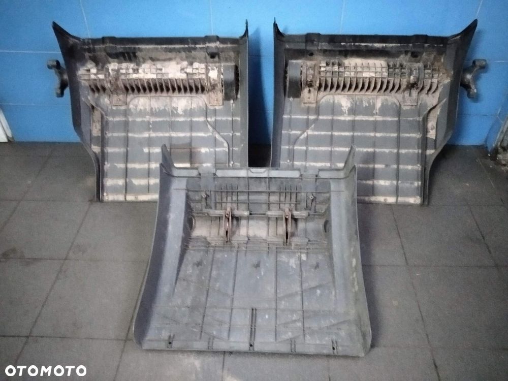 Błotnik nadkole chlapacz Mercedes Actros MP4 9605200019 - 2