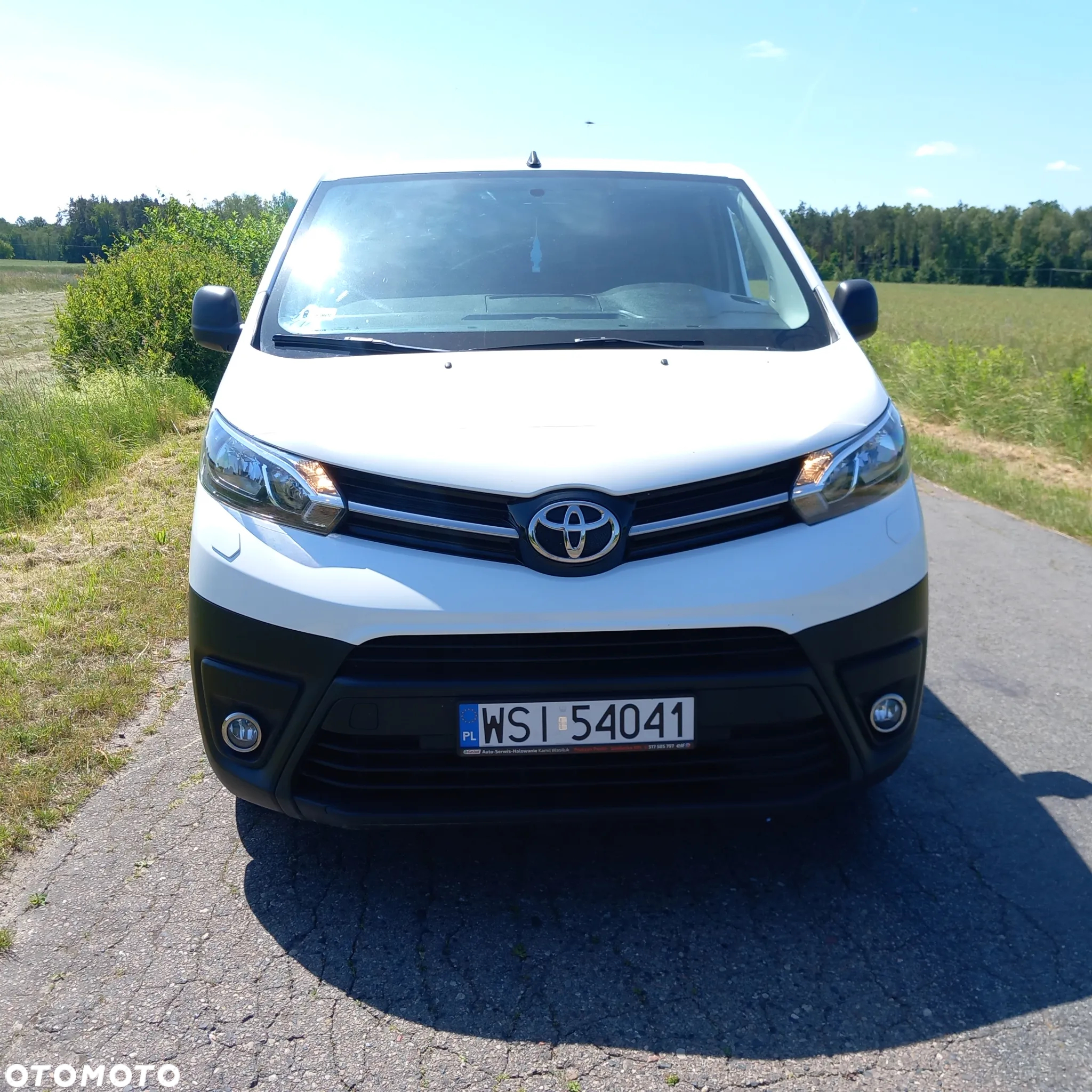Toyota ProAce Kombi 2.0 D-4D Medium 2,8t - 8