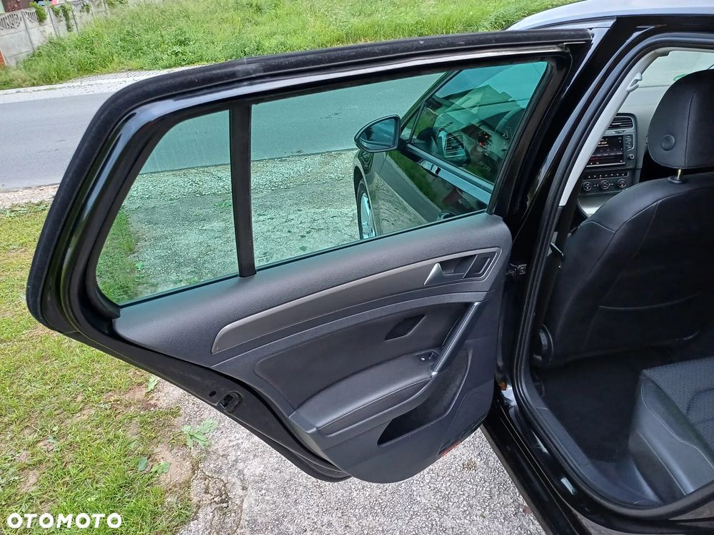 Volkswagen Golf - 27