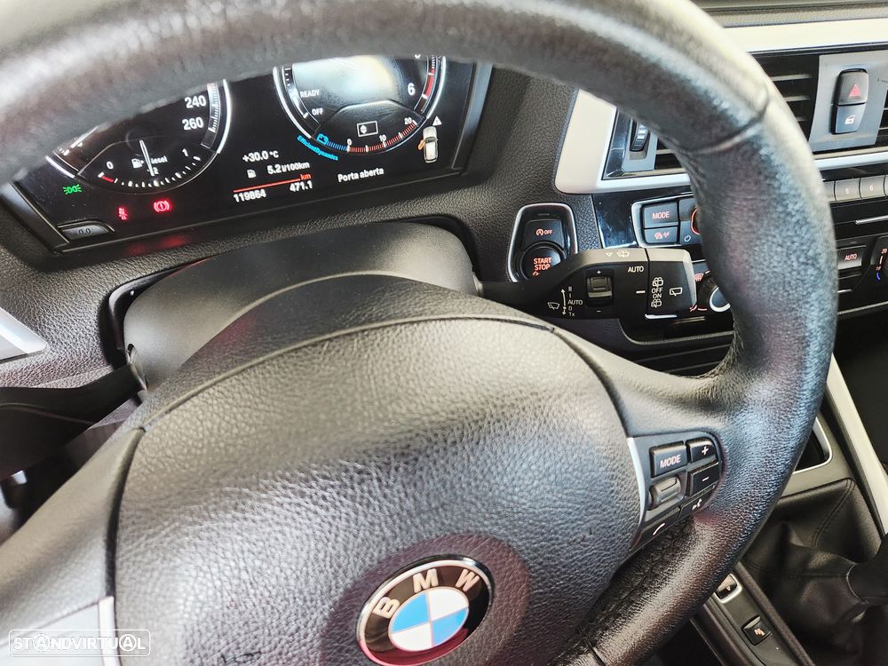 BMW 116 d EfficientDynamics Edition Sport Line - 26