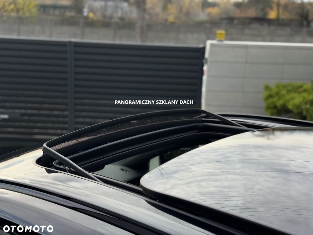 Volvo XC 60 B4 D Plus Dark - 17