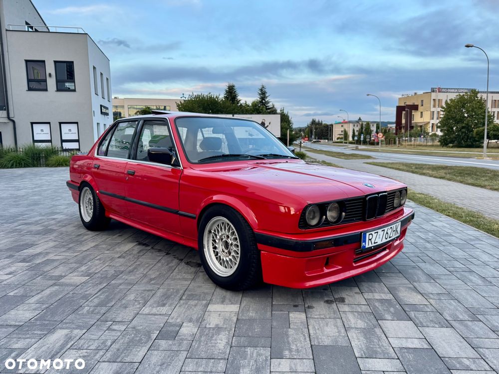 BMW Seria 3 316i - 12