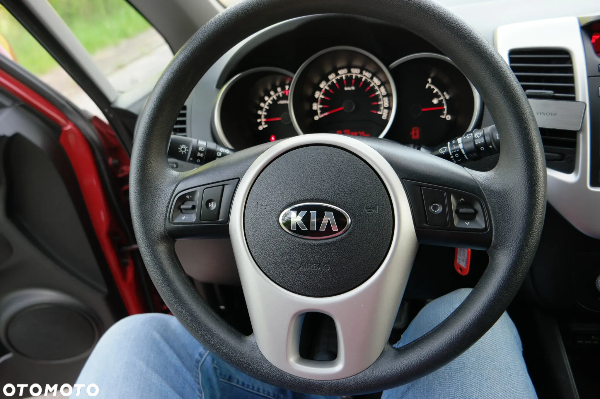 Kia Venga - 27